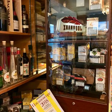 Alcohol and cigar products - Le Minaret - Cully